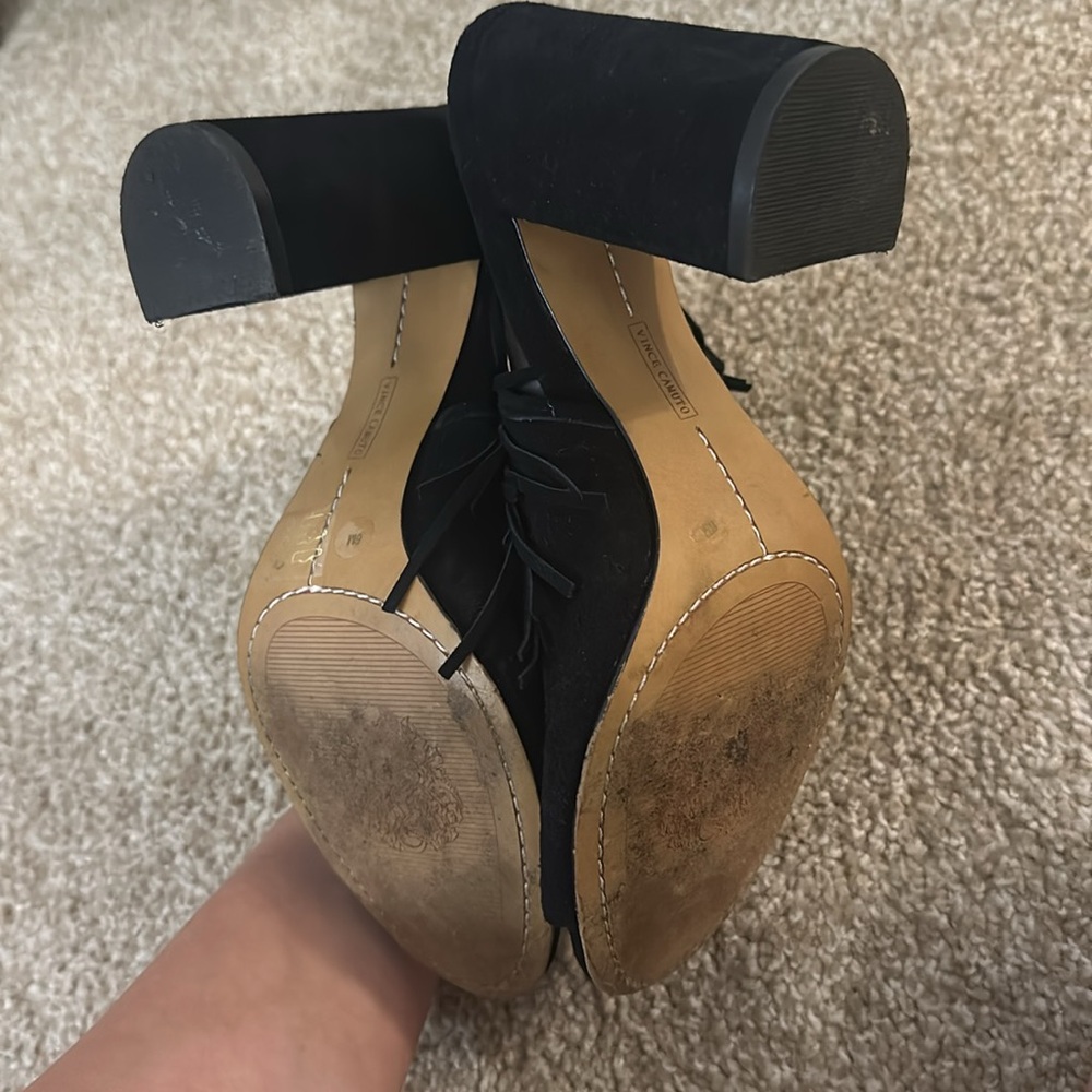 Vince Camuto Women's Winiveer Fringe Block black Heel Sandal size 6 - Picture 5 of 6